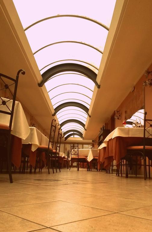 Hotel De Paris Терни Экстерьер фото